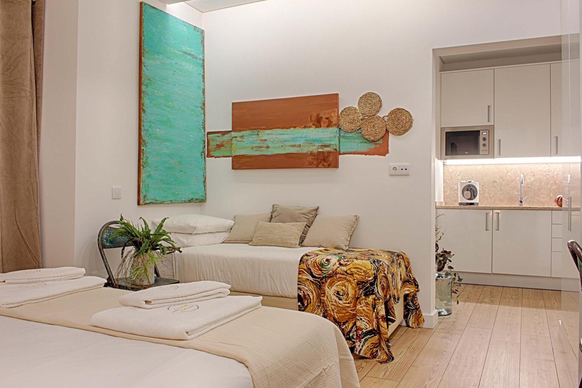 Guesthouse By Trip2Portugal ลิสบอน ภายนอก รูปภาพ