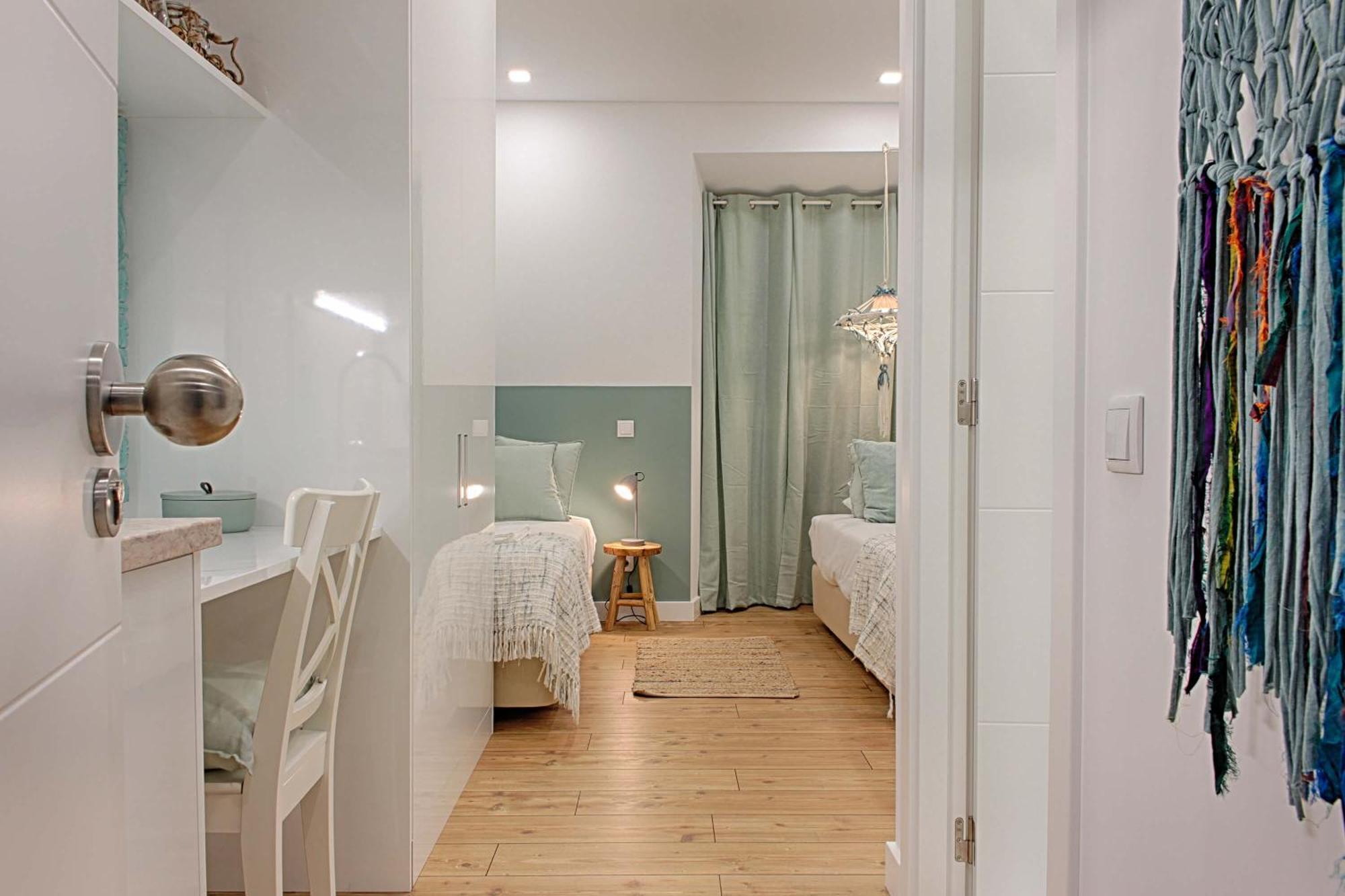 Guesthouse By Trip2Portugal ลิสบอน ภายนอก รูปภาพ
