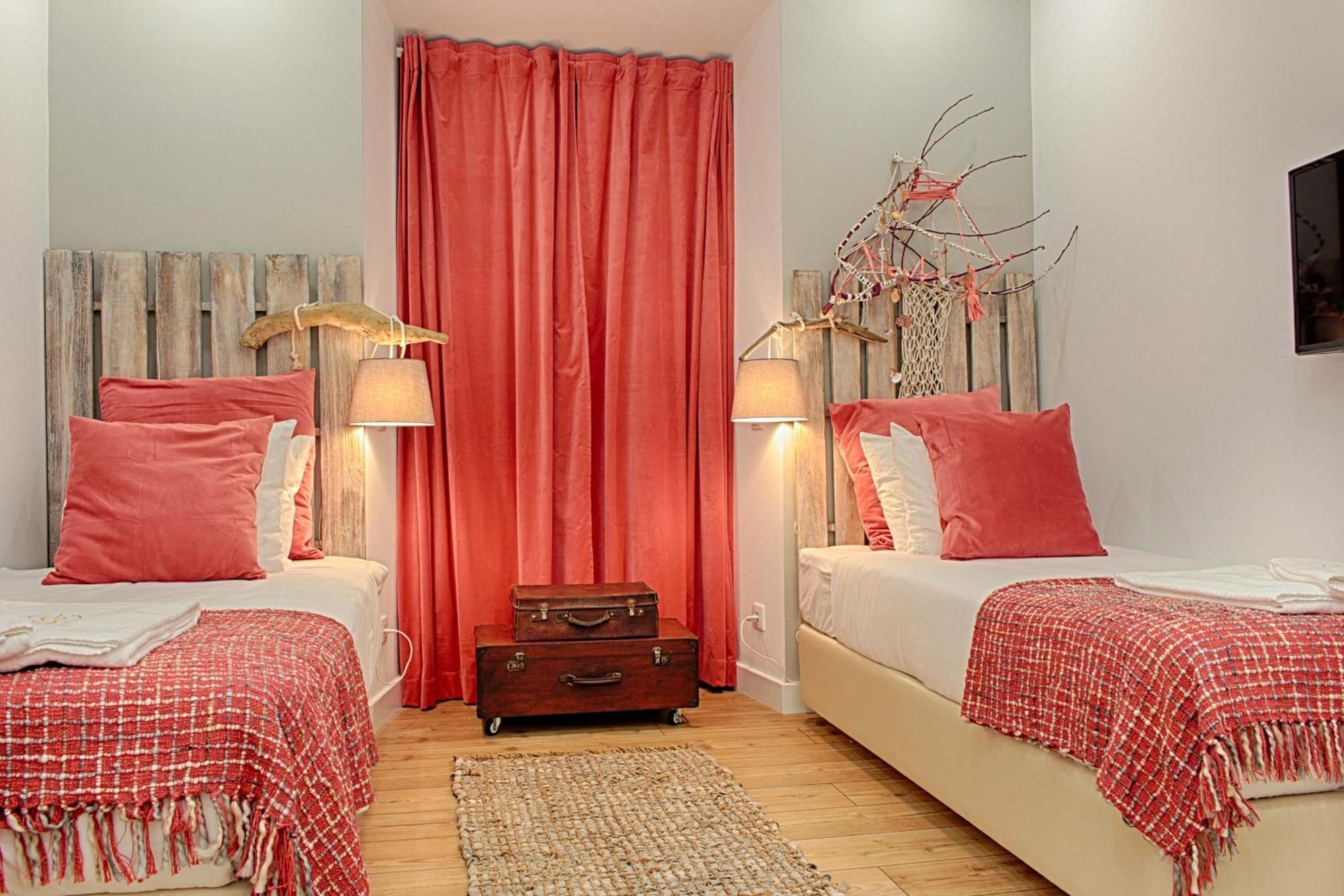 Guesthouse By Trip2Portugal ลิสบอน ภายนอก รูปภาพ