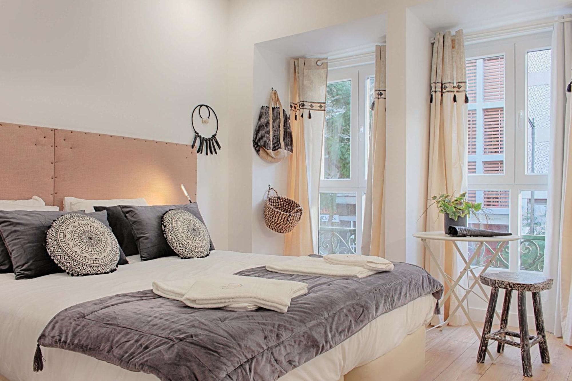 Guesthouse By Trip2Portugal ลิสบอน ภายนอก รูปภาพ